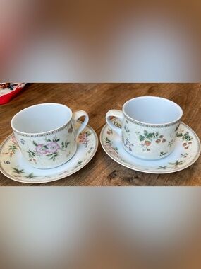 2 1997 Wedgewood 'Fleur' 16 oz Flat Bottom Cups & "Saucers
